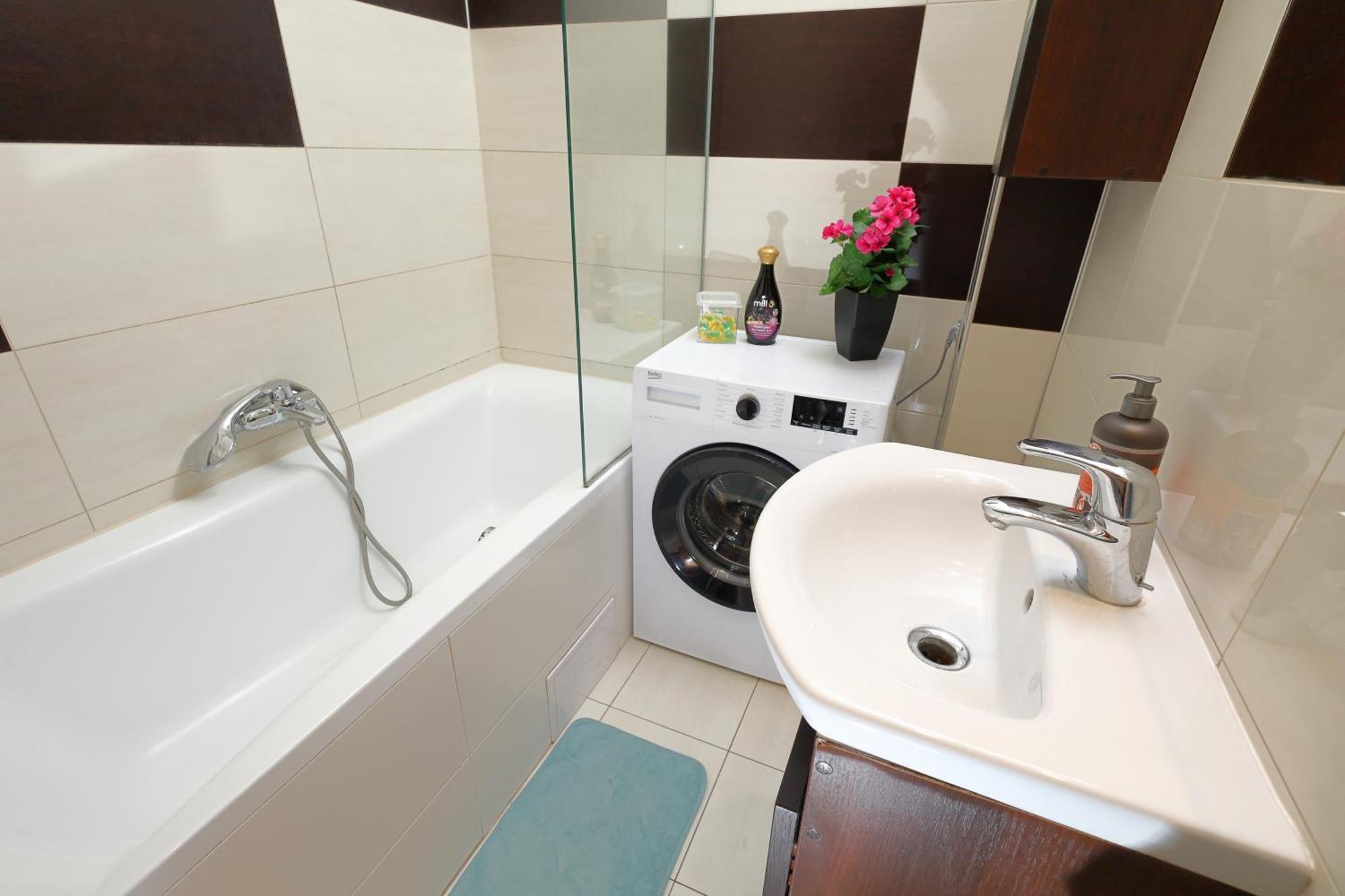 Apartament Sloneczny 5 Opole Bagian luar foto